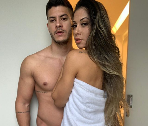 Mayra Cardi é flagrada em momento íntimo Arthur Aguiar TV Foco