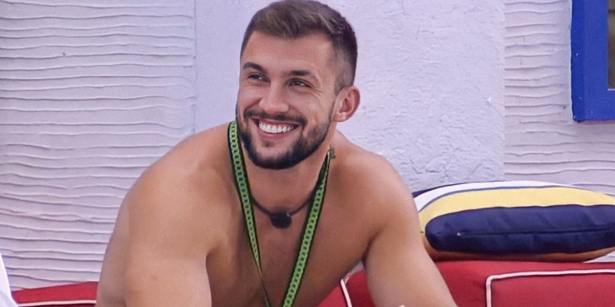 Confinado No Bbb Arthur Picoli Tem Nude Vazado Na Internet