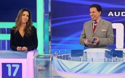 Patrícia Abravanel ao lado de Silvio Santos no programa