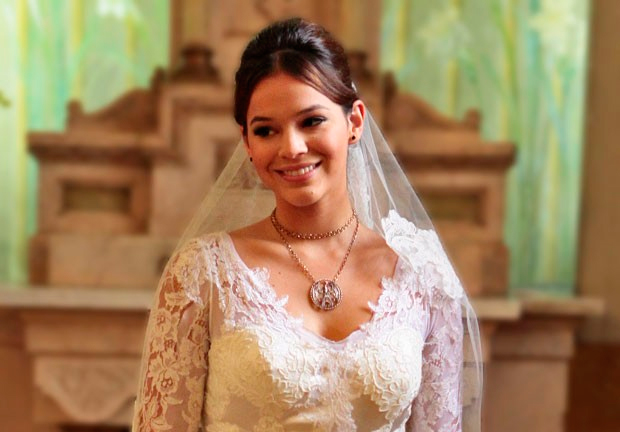 Casamento de Helena na novela "Em Família" (Foto: Reprodução/Globo)