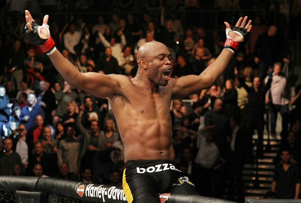 Anderson Silva diz que está com dúvidas sobre sua carreira. (Foto: Divulgação)