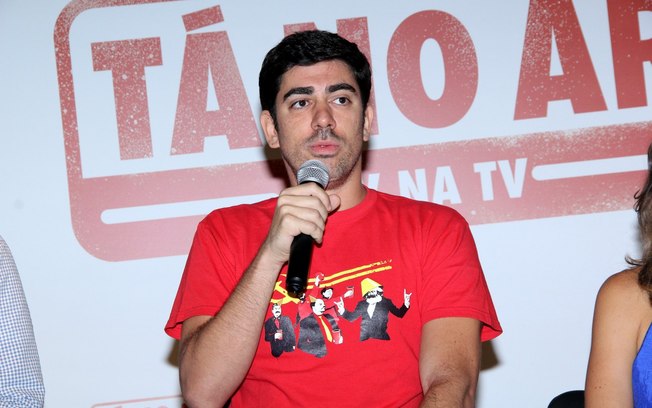 Marcelo Adnet Desmente Rumores De Que Terá Um Talk Show Na Globo Tv Foco 2124