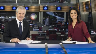 Os apresentadores Celso Freitas e Adriana Araújo no 