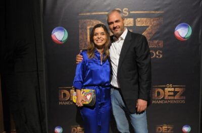 Alexandre Avancini com autora de Os Dez Mandamentos (Foto: Divulgação)