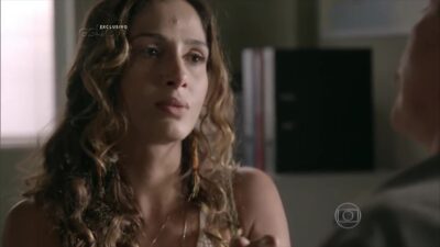 Camila Pitanga protagoniza 