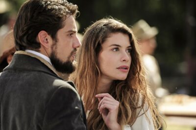 Felipe (Rafael Cardoso) e Lívia (Alinne Moraes)  (Foto: Divulgação/TV Globo)