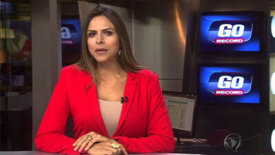 Silvye Alves é uma das principais apresentadoras da Record de Goiânia (foto: reprodução/RecordTV)