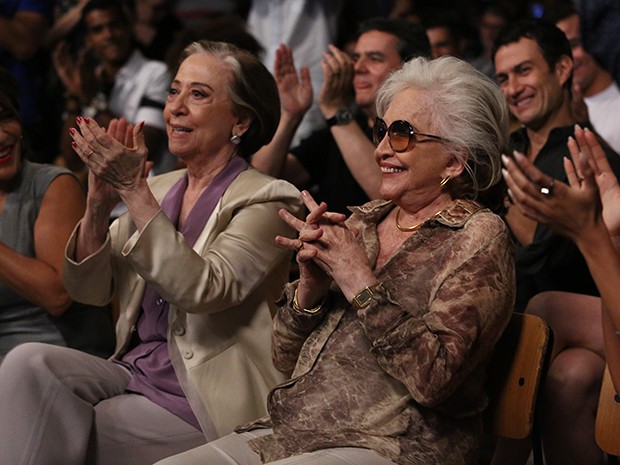 Nathalia Timberg e Fernanda Montenegro em premiação (Reprodução)