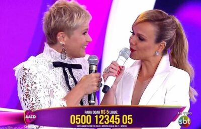 Xuxa e Eliana se encontraram ao vivo no palco do Teleton em 2015 (Foto: Reprodução / SBT)