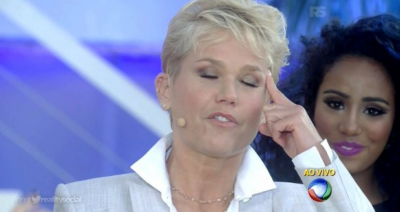 Xuxa faz quadradinho de oito em seu programa (Foto reprodução)