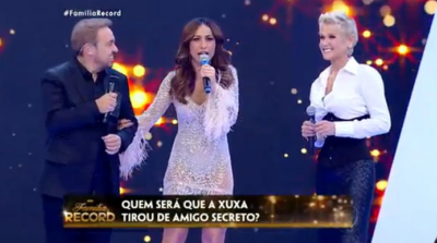 Sabrina Sato roubou a cena em especial da Record (Foto reprodução: Twitter)