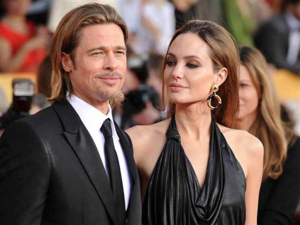 Angelina Jolie e Brad Pitt buscam ajuda para entender questões de