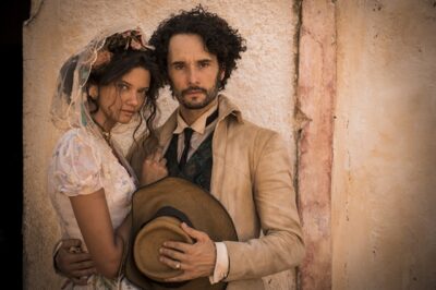 Afrânio (Rodrigo Santoro) e Leonor (Marina Nery)
(Foto: Globo/Caiuá Franco)