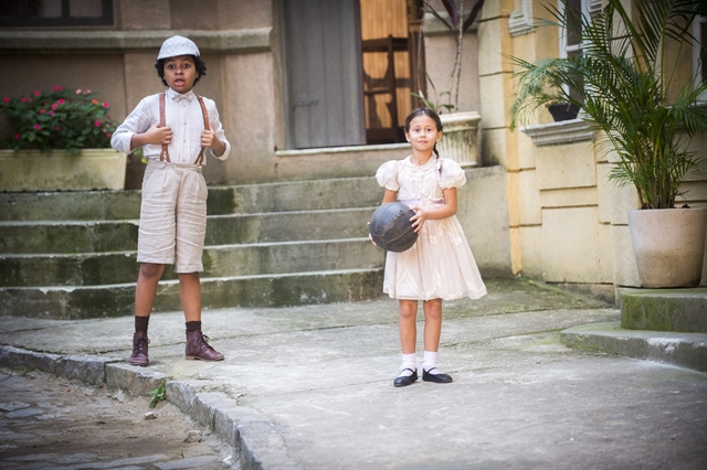 Pirulito (JP Rufino) e Alice (Nathalia Costa) (Foto: Globo/João Miguel Júnior)