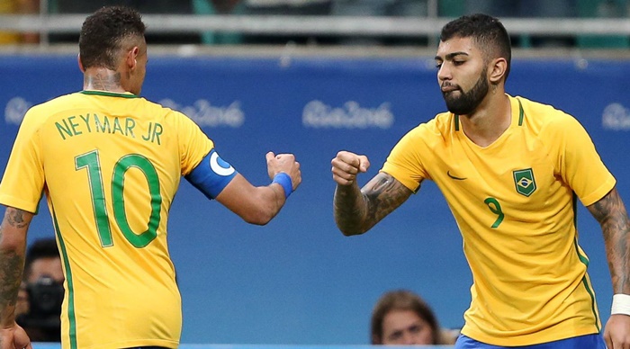 Neymar e Gabigol comemoram (Foto: F. D. REUTERS)