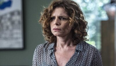 Elisa (Debora Bloch) em cena de 