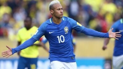 Neymar na partida entre Brasil e Equador, ontem (01)
(Foto: Lucas Figueiredo/CBF)