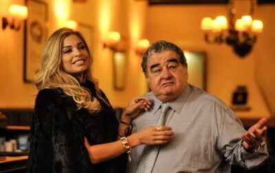 Luciane (Grazi Massafera) e Venturini (Otávio Augusto) em cena de 