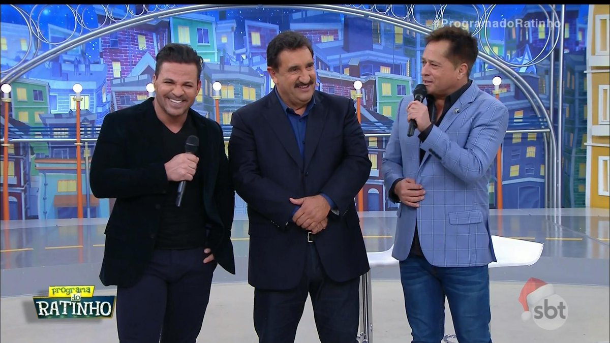 Eduardo Costa, Ratinho e Leonardo no "Programa do Ratinho" (Foto: Reprodução/SBT)