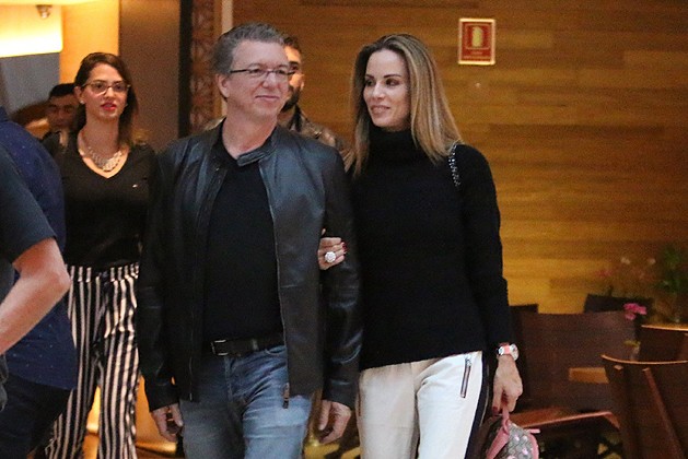 Boninho e Ana Furtado; apresentadora surgiu em aparição raríssima da filha de Boninho com Narcisa Tamborindeguy (Foto: Reprodução)