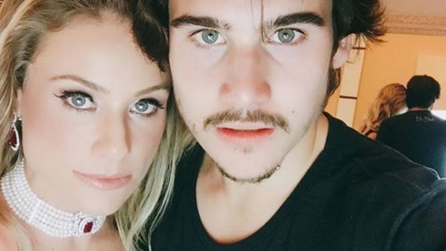 O ator Nicolas Prattes e sua mãe Giselle Prattes (Foto: Divulgação)