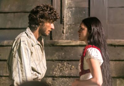 Joaquim (Chay Suede) e Anna (Isabelle Drummond)
(Foto: Globo/Paulo Belote)