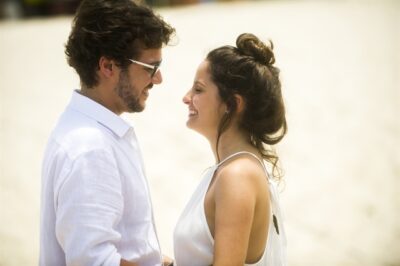 Renato (Jayme Matarazzo) e Nanda (Amanda de Godoi) em 