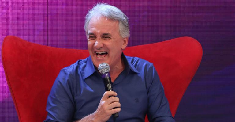 O apresentador Otávio Mesquita em participação no Programa Raul GIl (Foto: Divulgação/SBT)