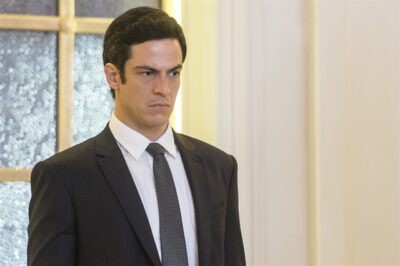 Eric (Mateus Solano) na próxima novela das sete da Globo
(Foto: Globo/João Cotta)