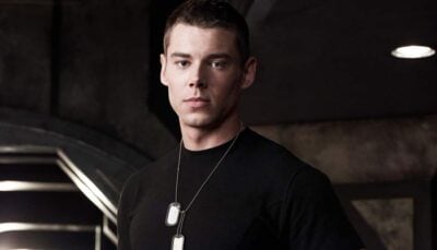 O ator Brian J. Smith em 