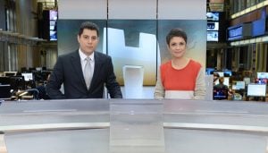 Evaristo Costa e Sandra Annenberg no estúdio do ‘Jornal Hoje’ (Foto: Globo/ Zé Paulo Cardeal)