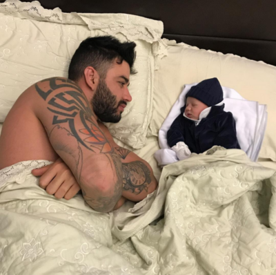 Gusttavo Lima e filho (Foto: Reprodução)