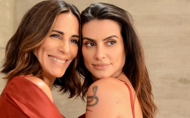 Cleo Pires em ensaio com a mãe, Gloria (Foto: Divulgação)