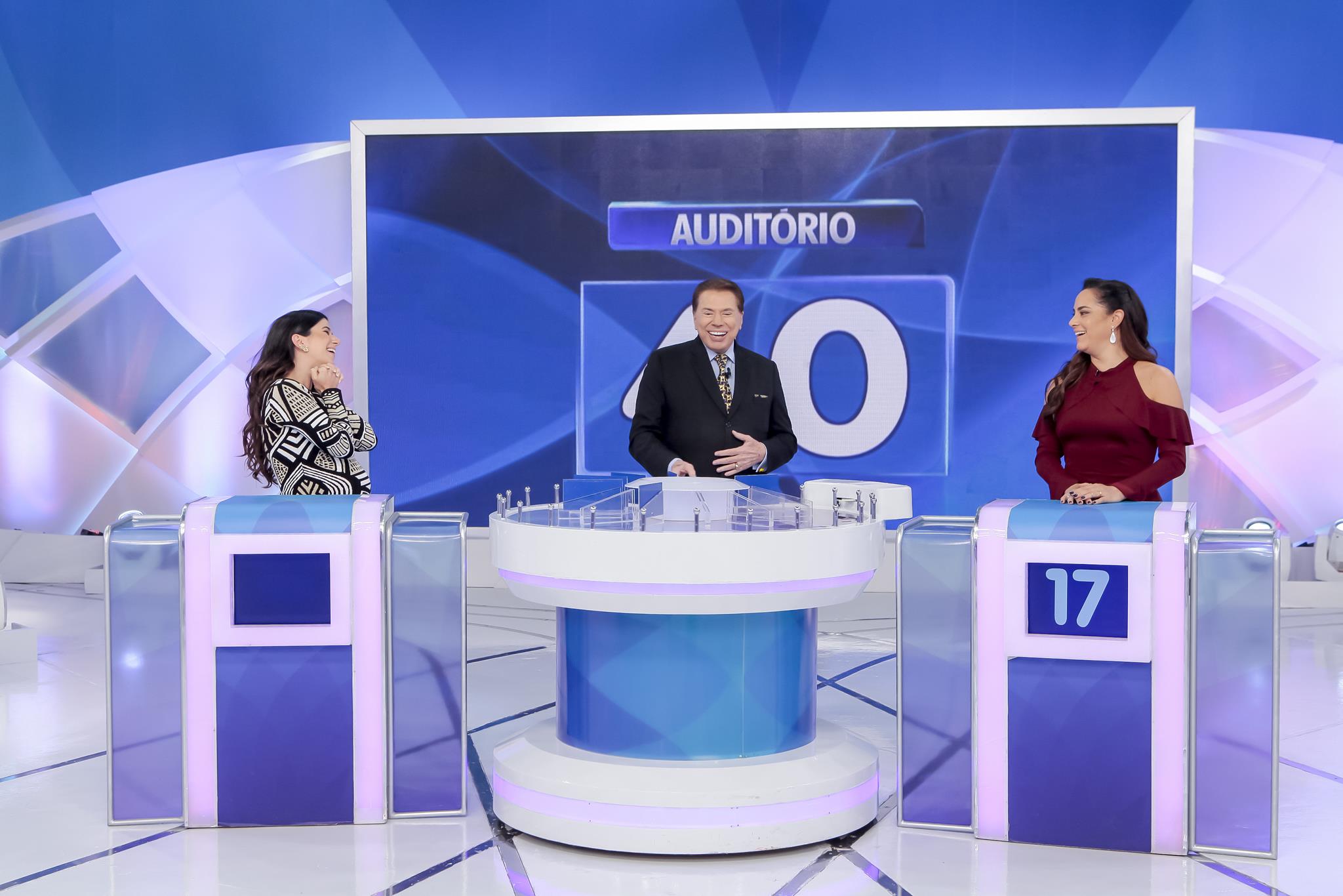 Renata, Silvio Santos e Silva Abravanel - Foto: Reprodução / SBT