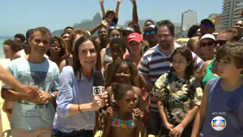 A repórter Susana Naspolini durante link ao vivo do RJTV (Foto: Reprodução/Globo)