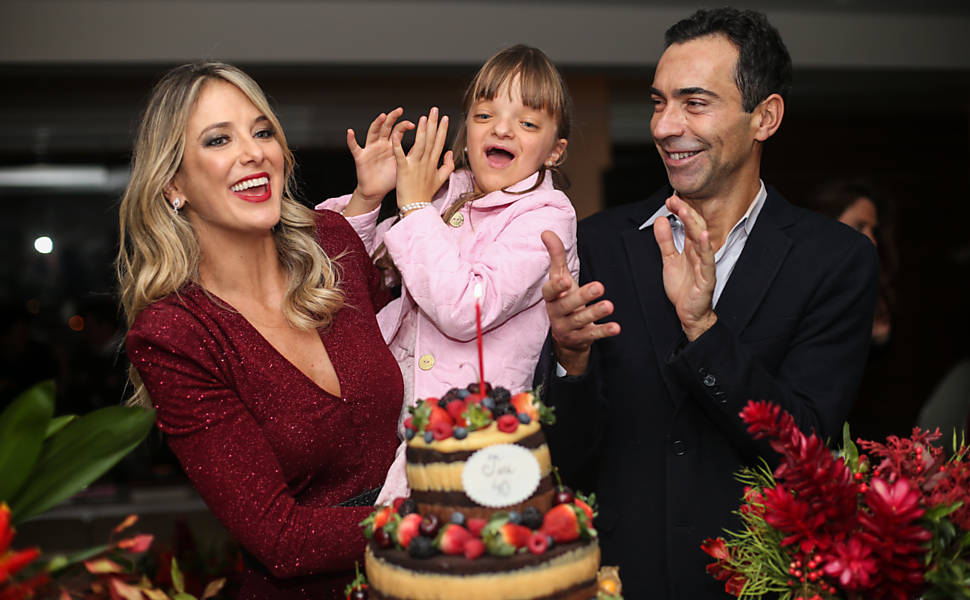 Ticiane Pinheiro, Rafaella justus e César Tralli (Foto: Divulgação)