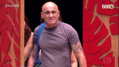 Ayrton ao entrar no BBB18 (Foto: Reprodução/Globo)