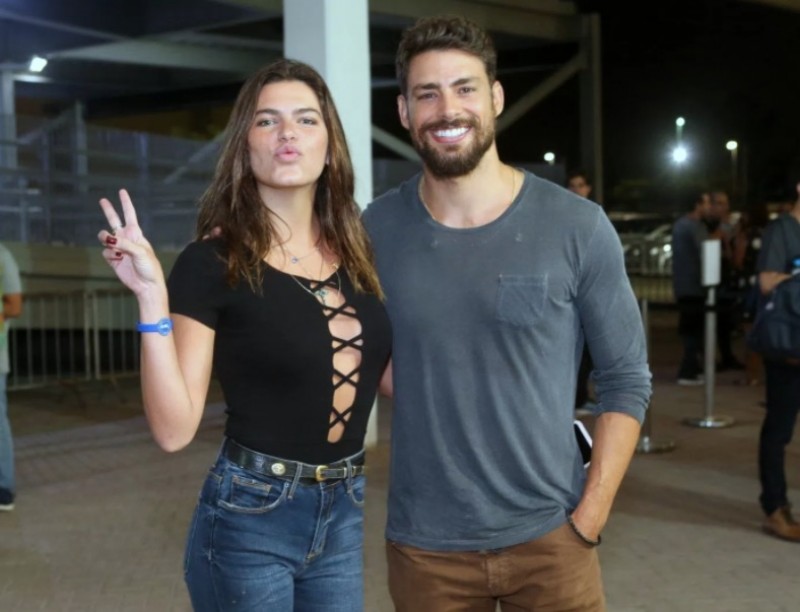 Mariana Goldfarb e Cauã Reymond (Foto: Reprodução)