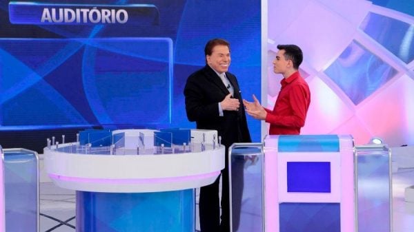 Silvio Santos elogia Dudu Camargo