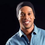 Jogador mais forte do mundo posta foto no Instagram tentando superar  Ronaldinho Gaúcho – Vírgula