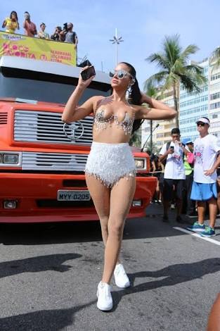 Bruna Marquezine no carnaval