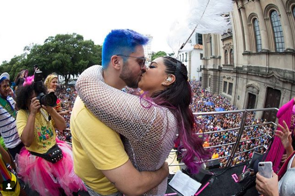 Preta Gil e o marido no carnaval