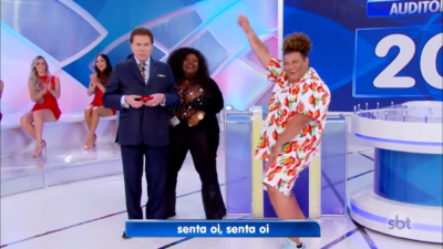 Gominho dança ao lado de Silvio Santos e Jojo Todynho. (Foto: Reprodução/SBT)