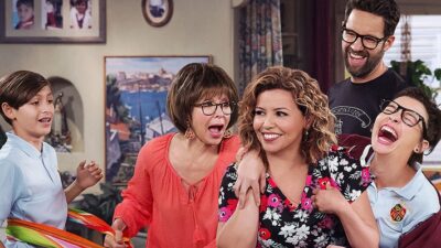 Série One Day at Time foi renovada pela Netflix. (Foto: Divulgação)