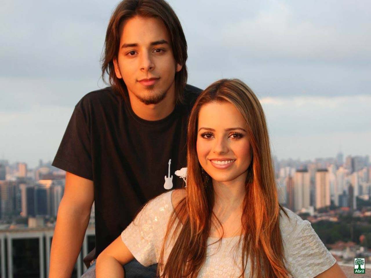 Após vários anos, Sandy e Junior reaparecerão juntos na Globo TV Foco