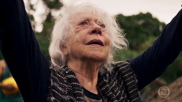 Fernanda Montenegro em cena de O Outro Lado do Paraíso (Foto: Reprodução/Globo)