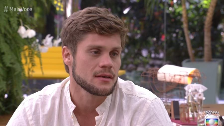 Ex-BBB Breno em programa da Globo