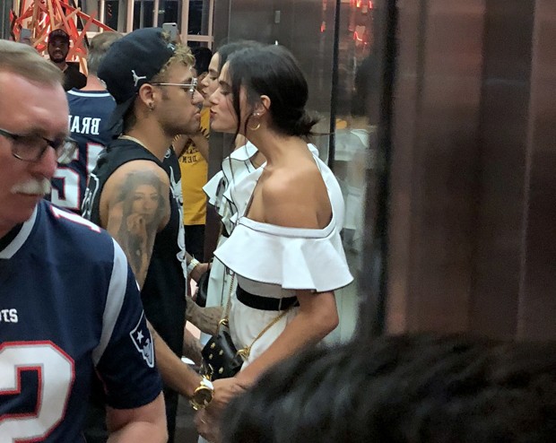 Neymar Jr. e Bruna Marquezine (Foto: AgNews)