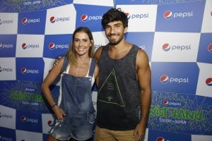 Deborah Secco e Hugo Moura em show na Marina da Glória, no Centro do Rio Felipe Panfili/ Divulgação