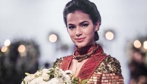 Catarina (Bruna Marquezine) em cena de Deus Salve o Rei (Foto: Globo/João Miguel Júnior)